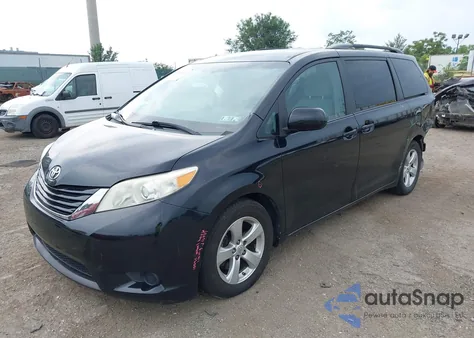 2015 Toyota Sienna Le 8 Passenger from USA, damaged, VIN 5TDKK3DC8FS688750